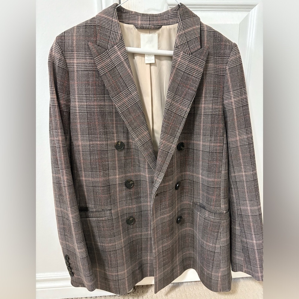 H&M plaid blazer size 6